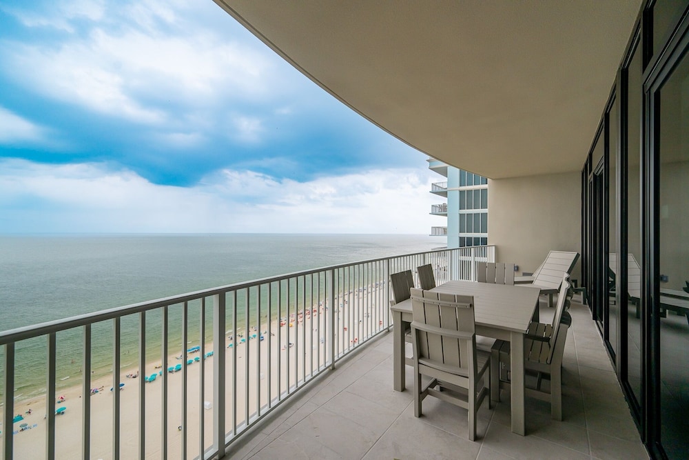 Phoenix Gulf Shores Ii 1702 3 Bedroom Condo