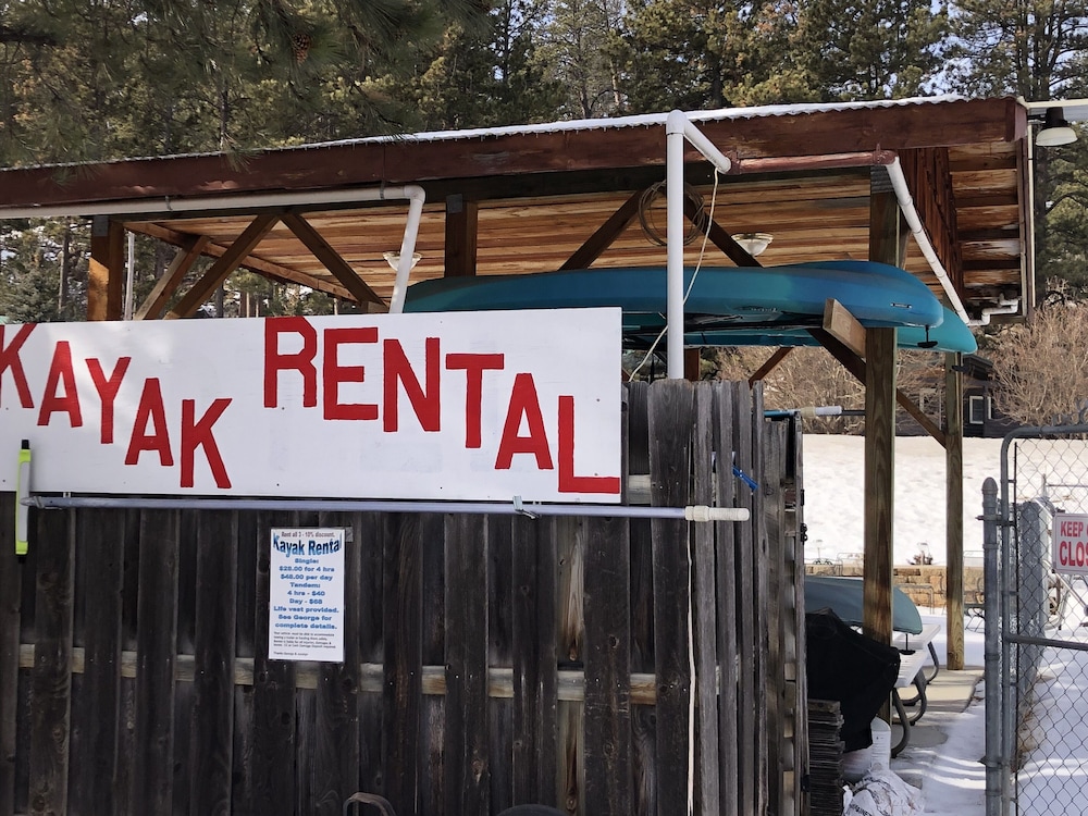 Black Hills Cabins at Quails Crossing