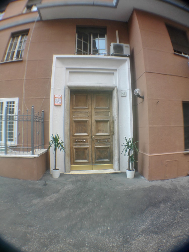 Gateway Residence