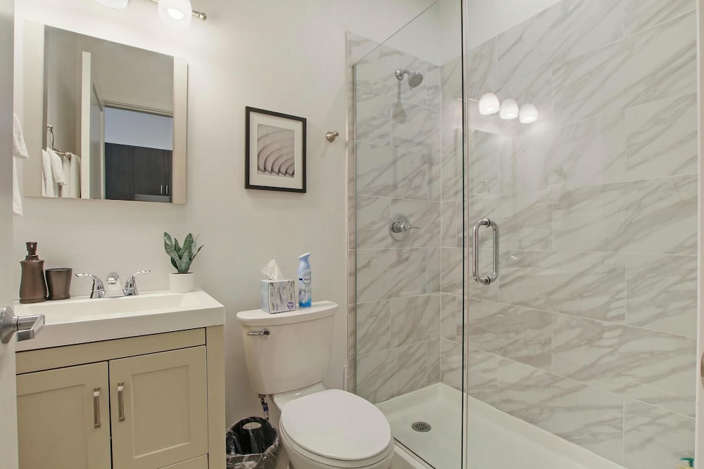 1BR Living - Lake 206 rep