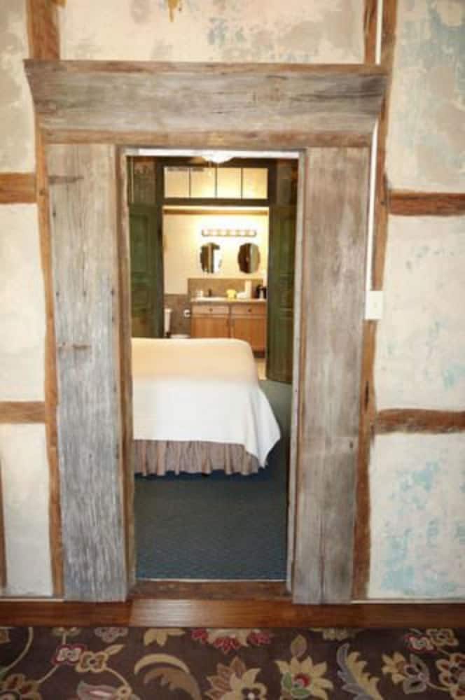 Gruene Homestead Inn view 3