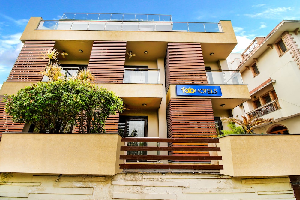 Noida Vacations - FabHotel Tavisha Villa - Property Image 10