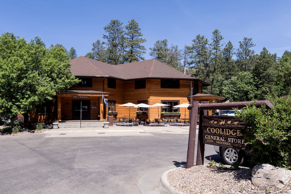 State Game Lodge at Custer State Park Resort