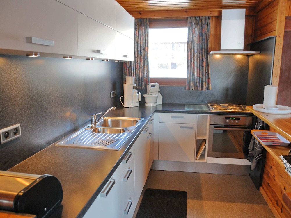 Cozy, Wooden Chalet With Deck, Near Durbuy view 5