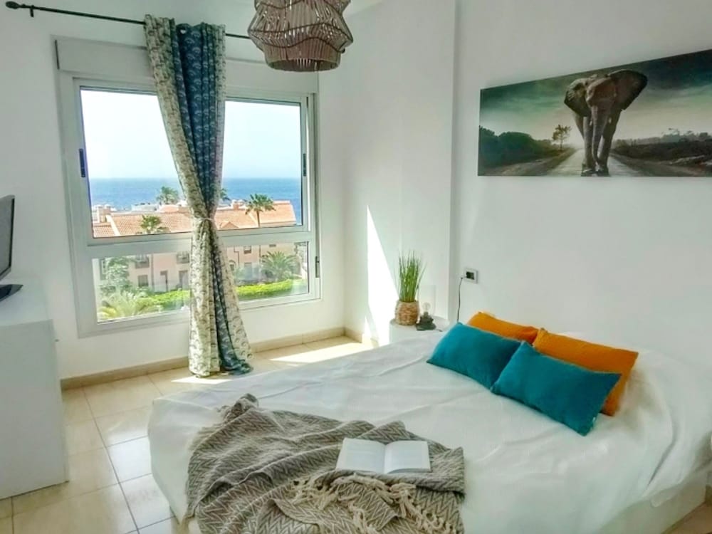 Jessica s Hideaway Amarilla Golf Bliss