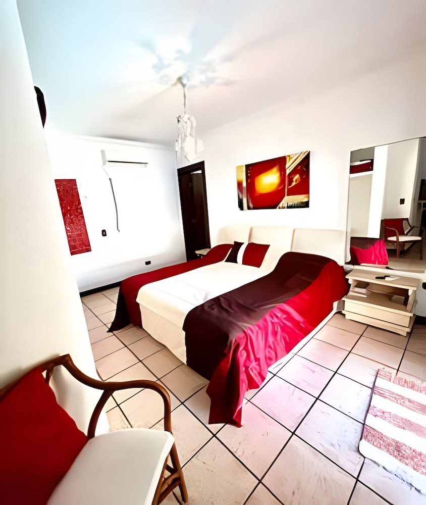 Casa com piscina em Acapulco Guarujá SP3