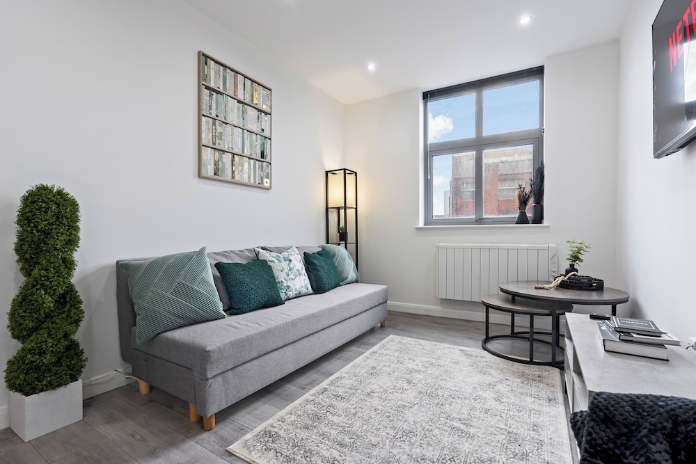 City Centre Luxury ApartmentSofa BedWIFI