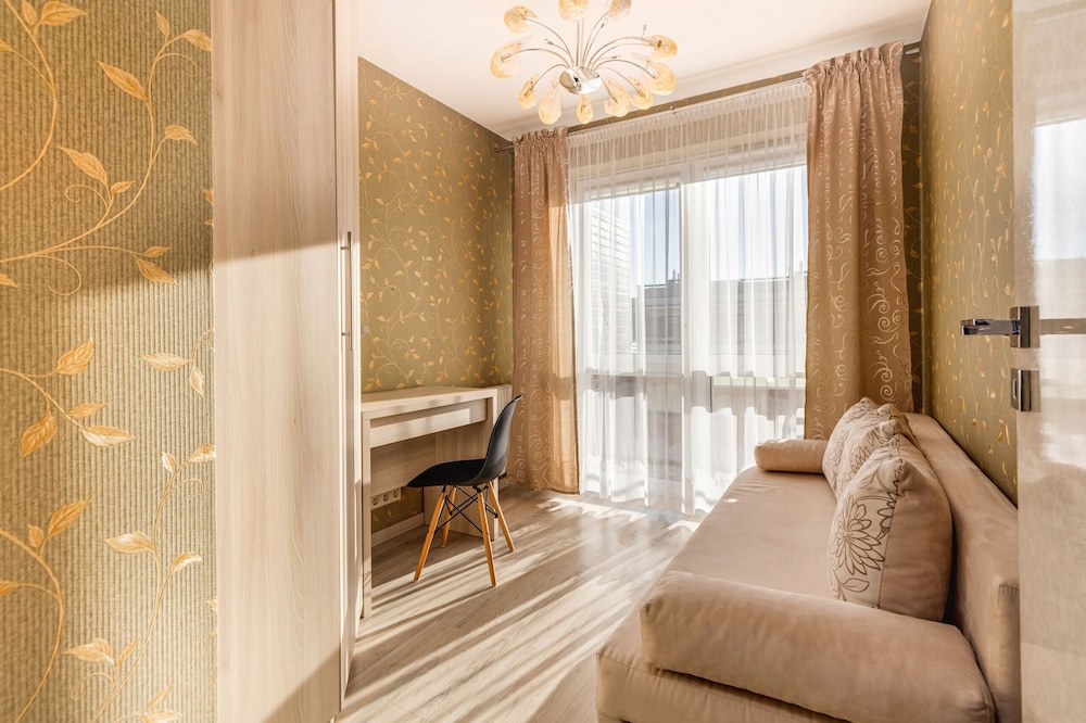Bocianie Gniazdo Apartments by Renters view 2