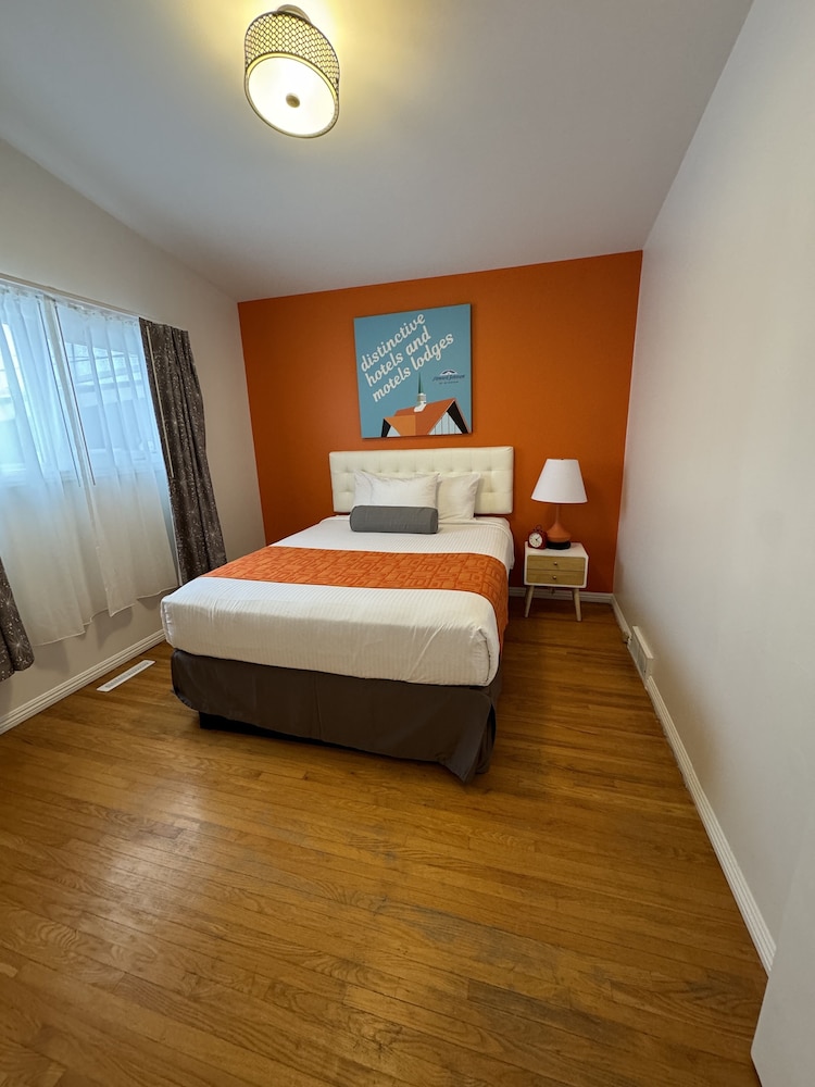 Hojo House Winnipeg - Image 5