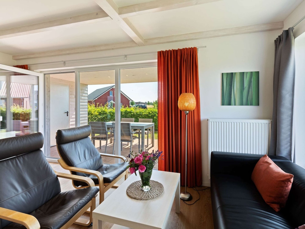 Charming Holiday Home in Zierow Near Seabeach