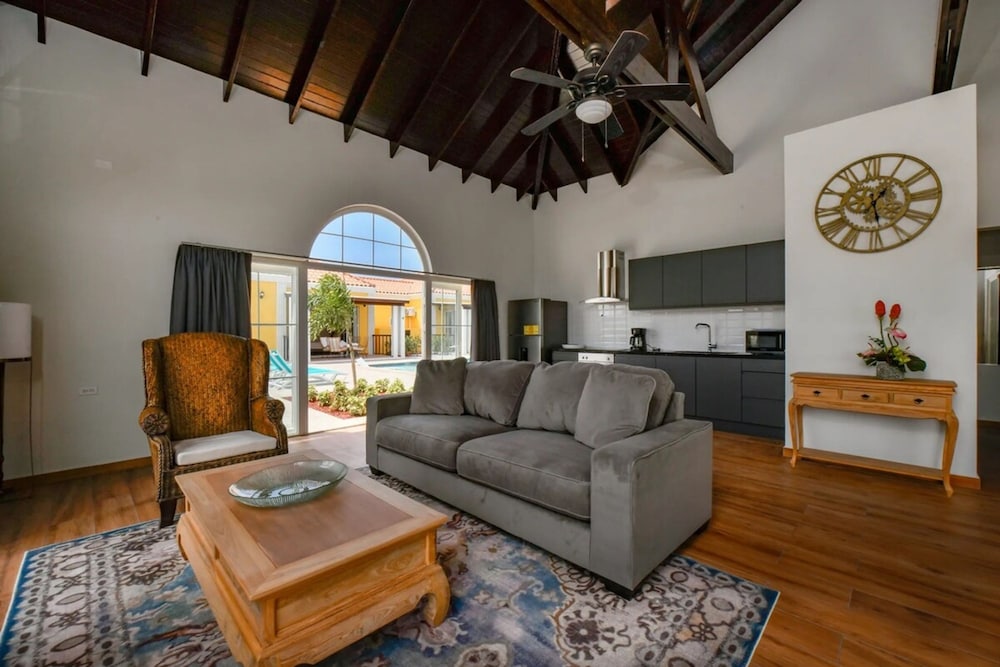 Picaron Villas in Santa Cruz