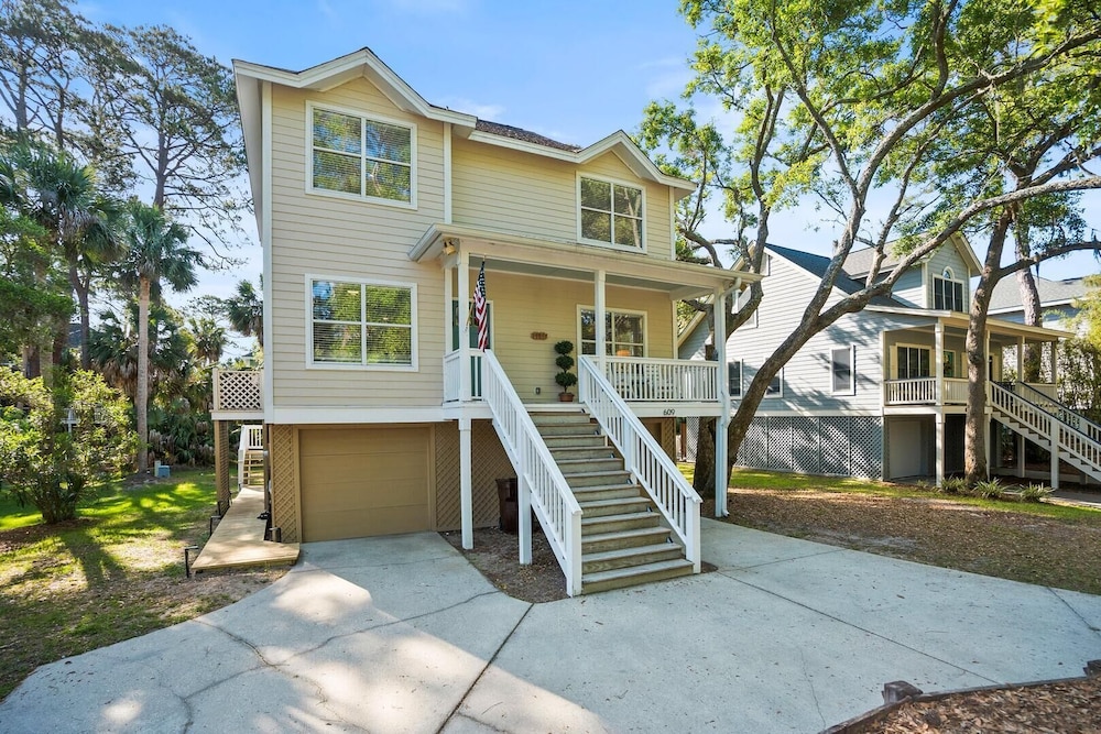 Beautiful 3 Bedroom, 2.5 Bath Home on the North Side of the Island