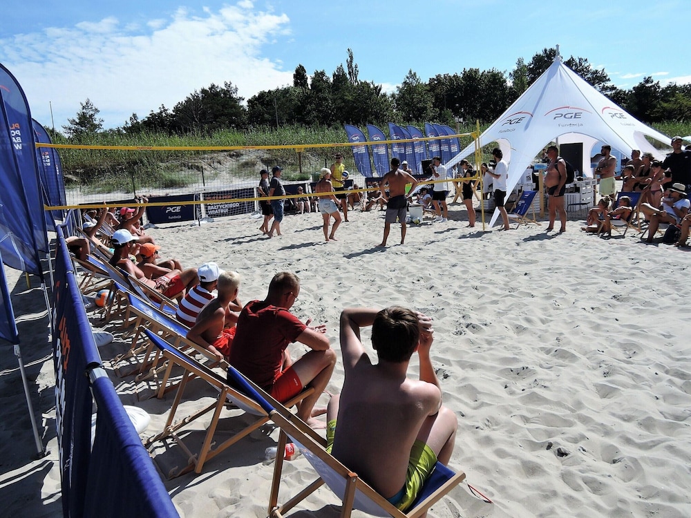 Dziwnowek Holiday House Near Beach