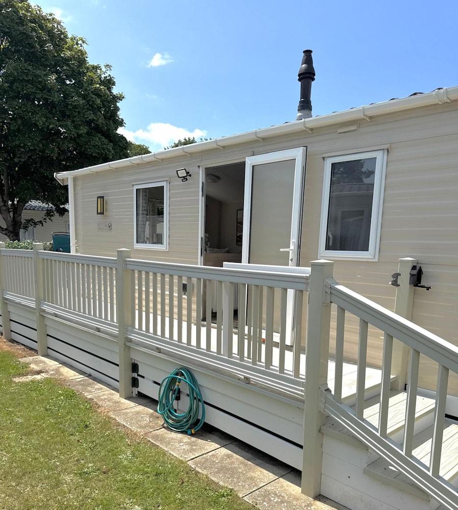 Casita De Cuervo at Country Park