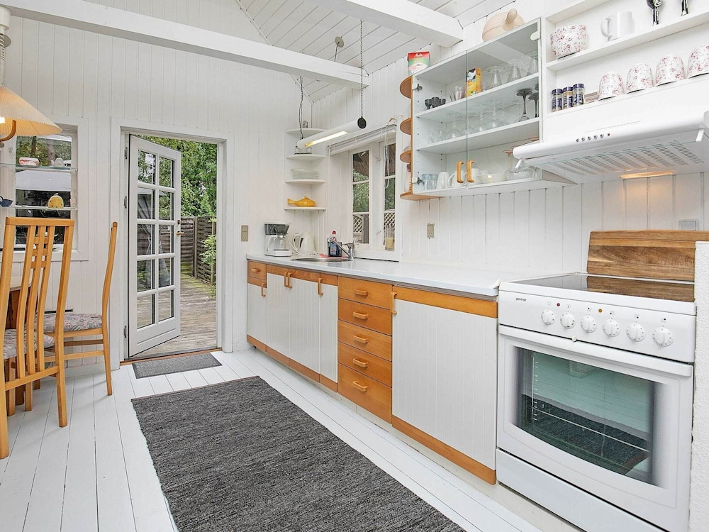 6 Person Holiday Home in Rodby-by Traum view 3