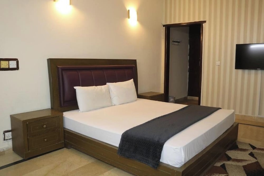 New Pak Guesthouse
