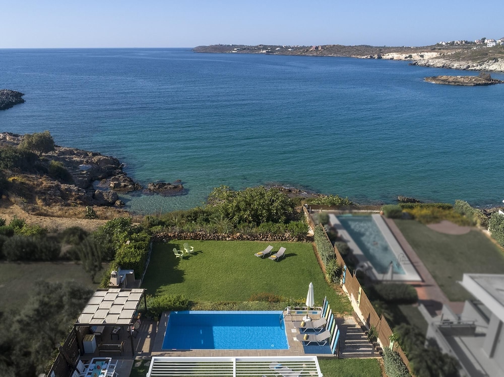 Villa Anemos by Estia