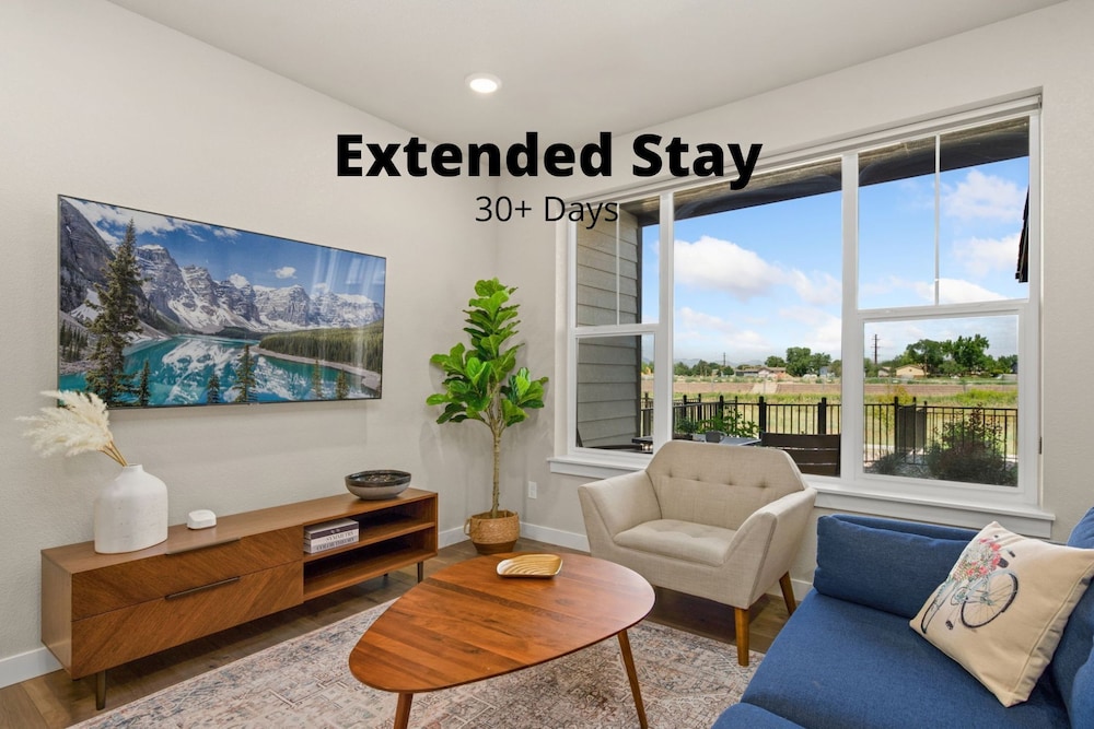 Northfield Hideaway, King Suite, EV, Pet-friendly