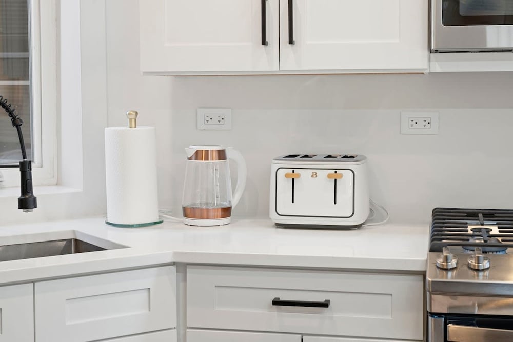 Luxury 2BR Condo in Wicker Park