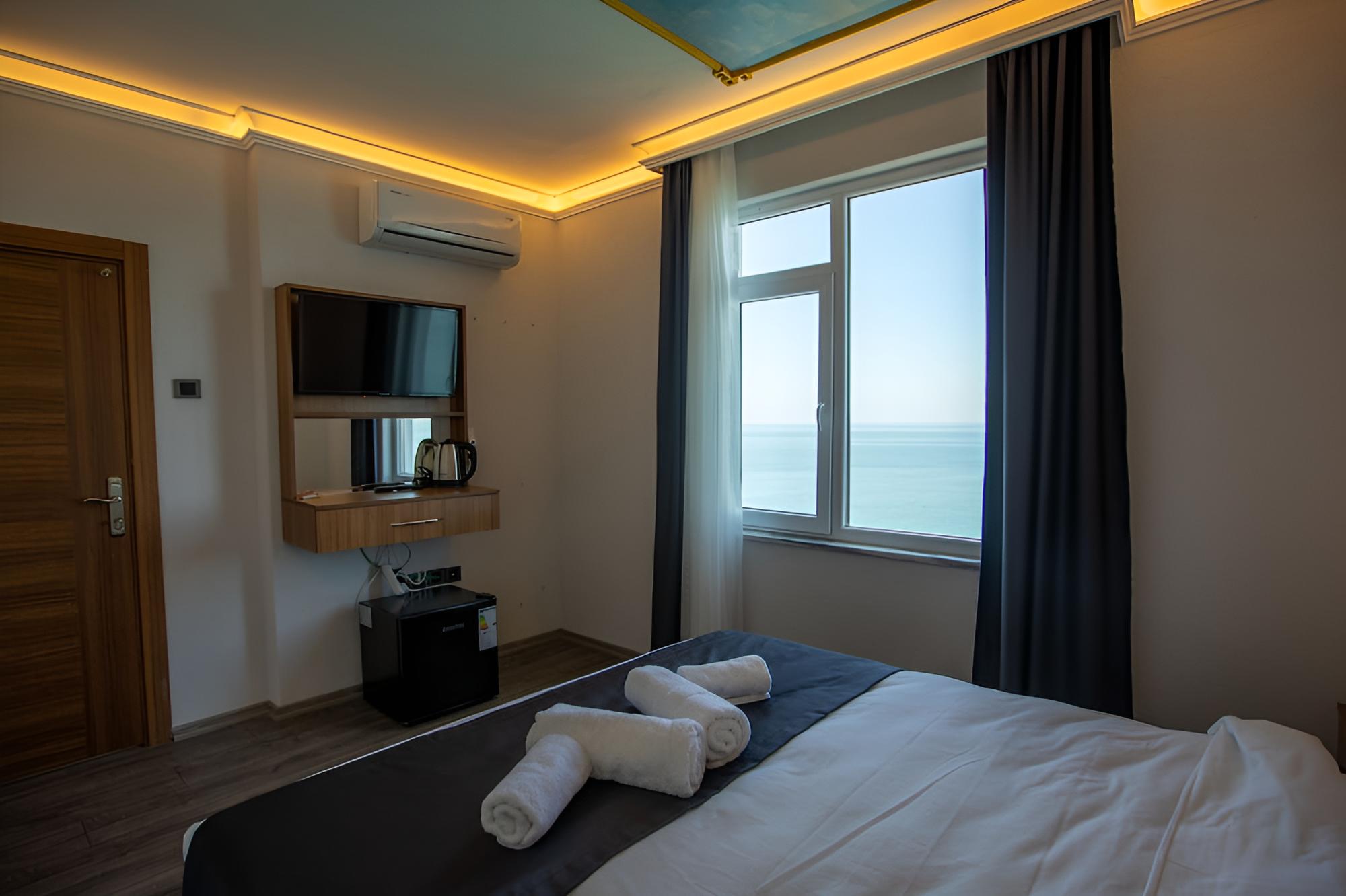 Black Pearly Hotel view 3