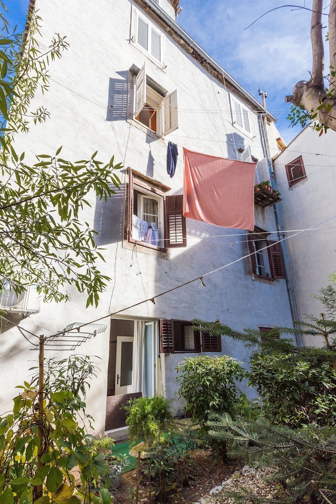 Secret & Stylish Hideaway Apartments Zadar Old Town