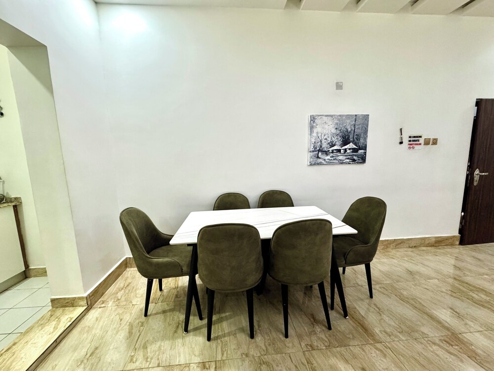 FURNISHED APARTMENTS