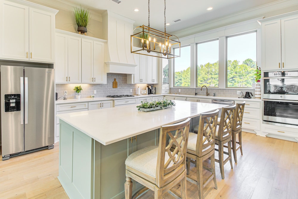 Luxe Golf Getaway in Hot Springs Village!