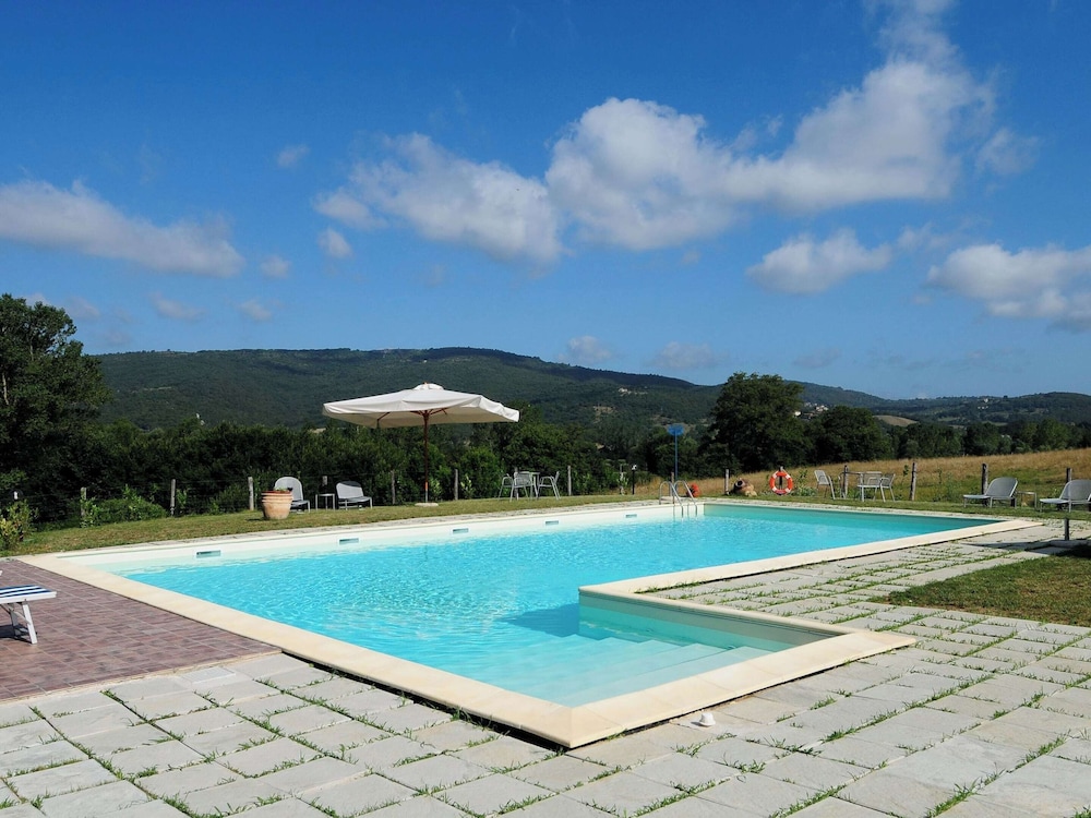 Farmhouse Near Lake Trasimeno With Pool photo 4
