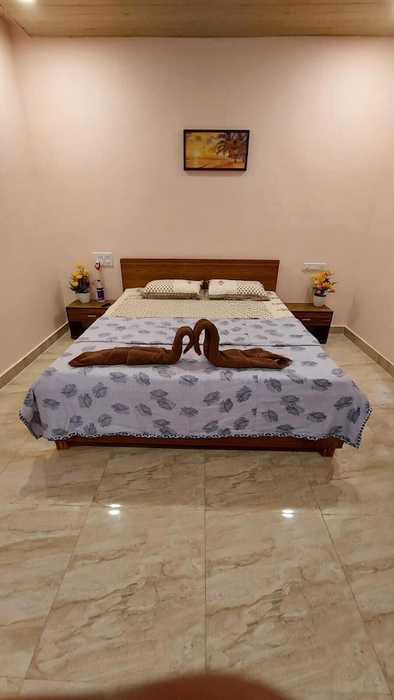 Soham Beach Resort, Diveagar