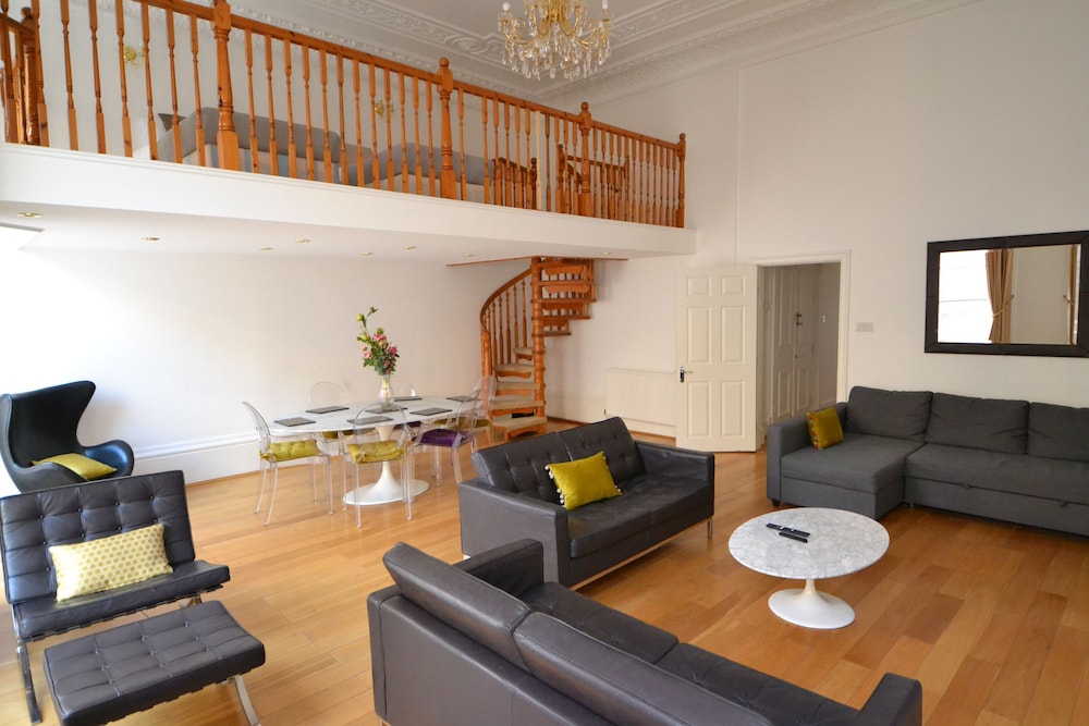 Luxury Hyde Park