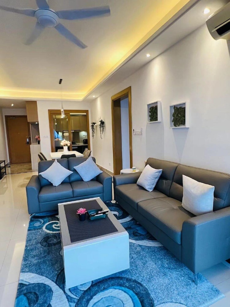 R&F Princess Cove at ANJU