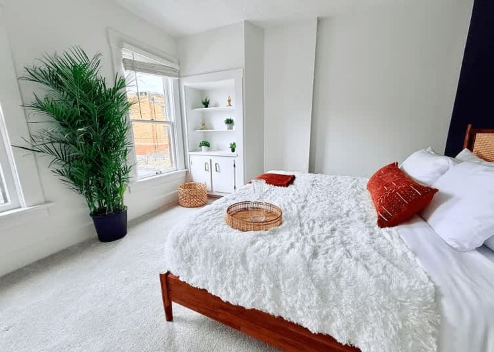 Short North Convention King Bed Free Parking