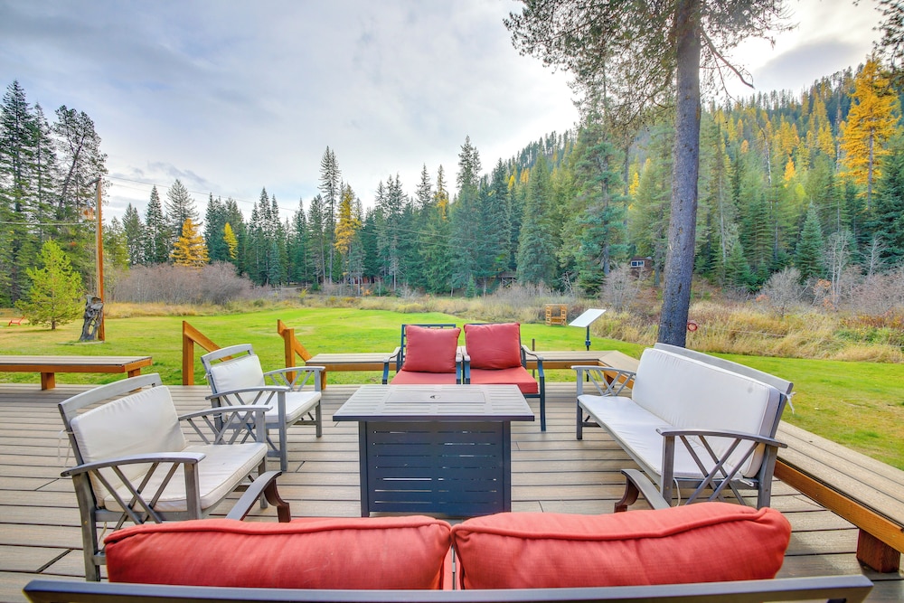 Scenic Priest Lake Vacation Rental: Deck  Views! - Property Image 17