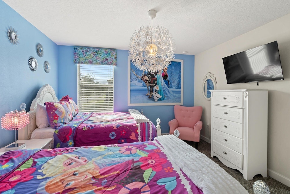 Championsgate Resort Vacation Pool & Spa Home With Resort Clubhouse Amenity Access 8 Bedroom Home