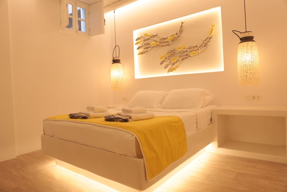 Oia Sunset Villas