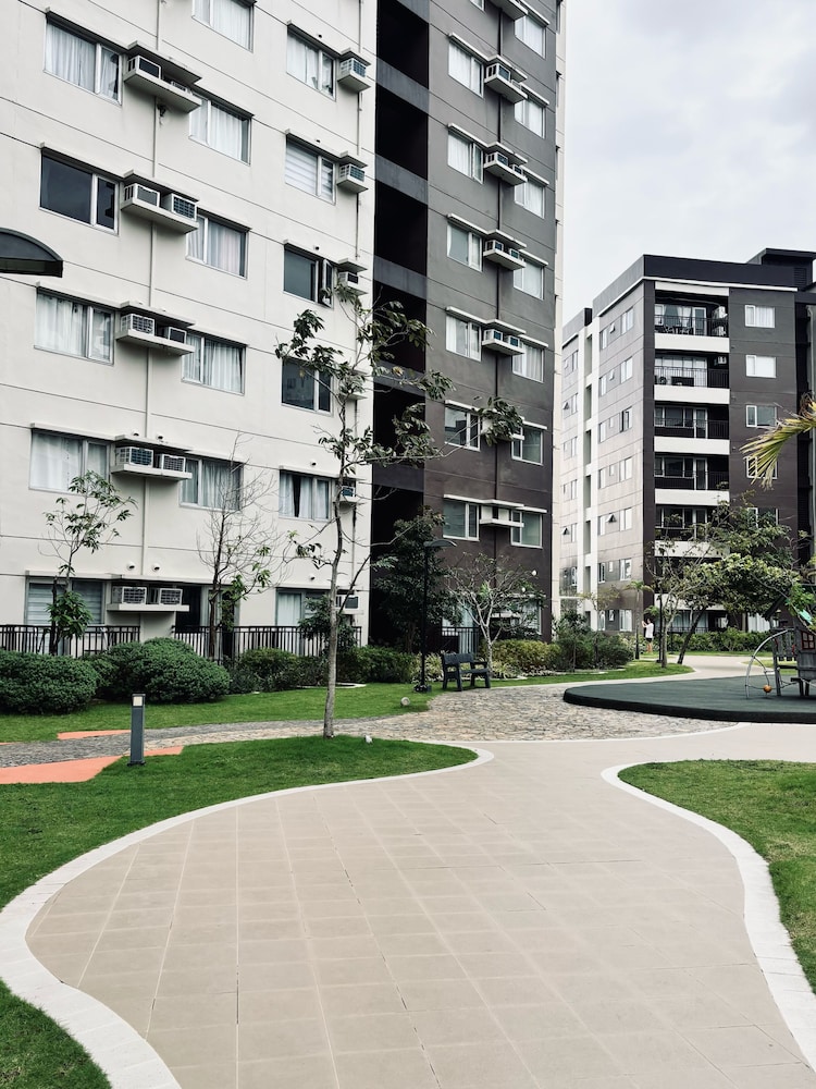 Charming Iloilo City Condo for Rent - Entire House