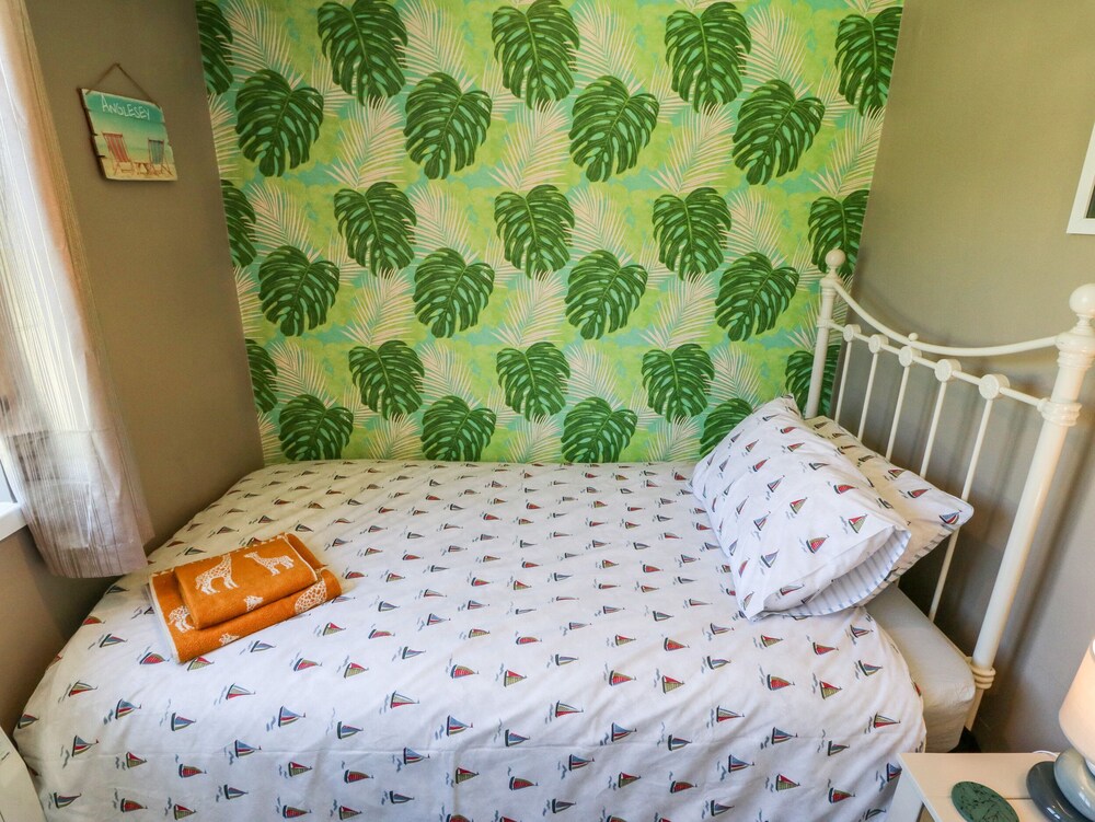 Harbour Lights view 5