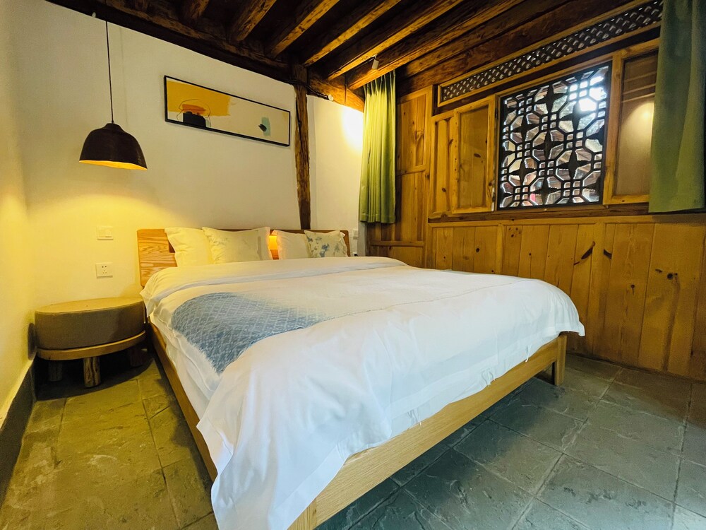 Jia Kedi Ancient House Cultural Homestay
