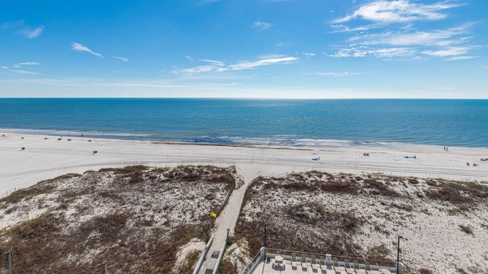Island Winds East 707 2 Bedroom Condo