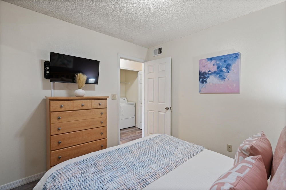 Villas at Somerset 3 Bedroom Condo Amenity Access 3 Condo