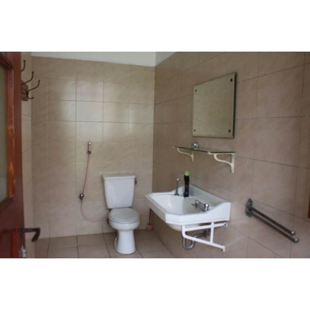 De Riau Cottage by HouseinBandung