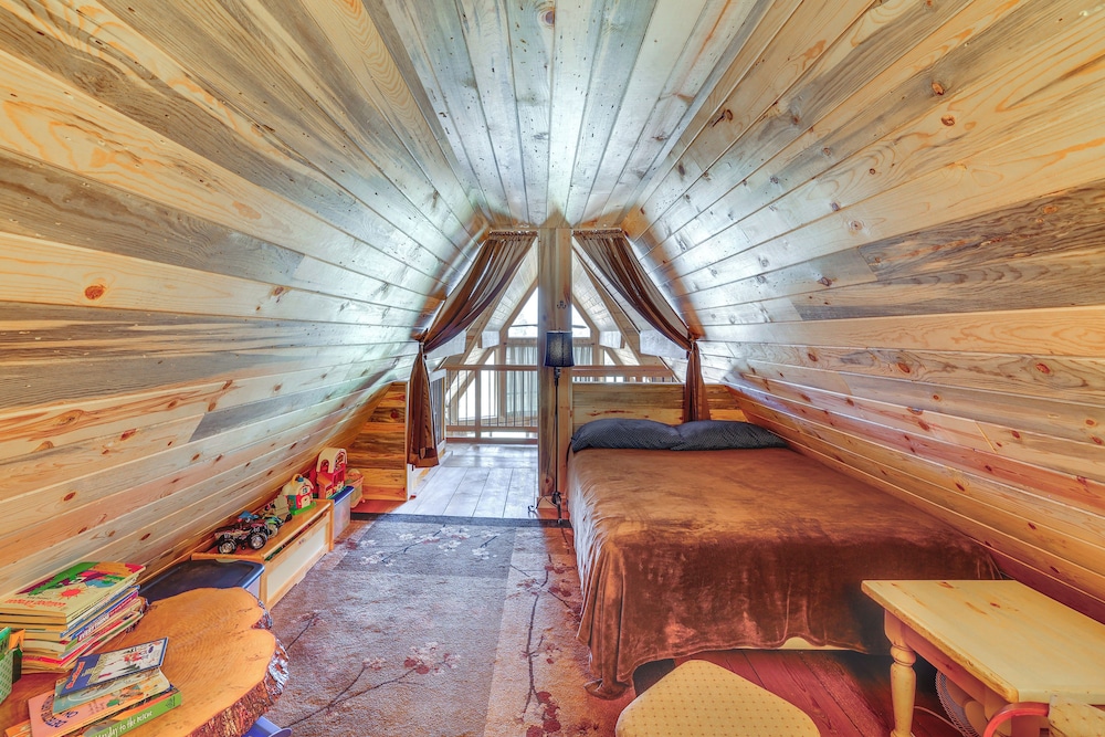 Remote Elk City Escape w/ Decks & Mtn Views!