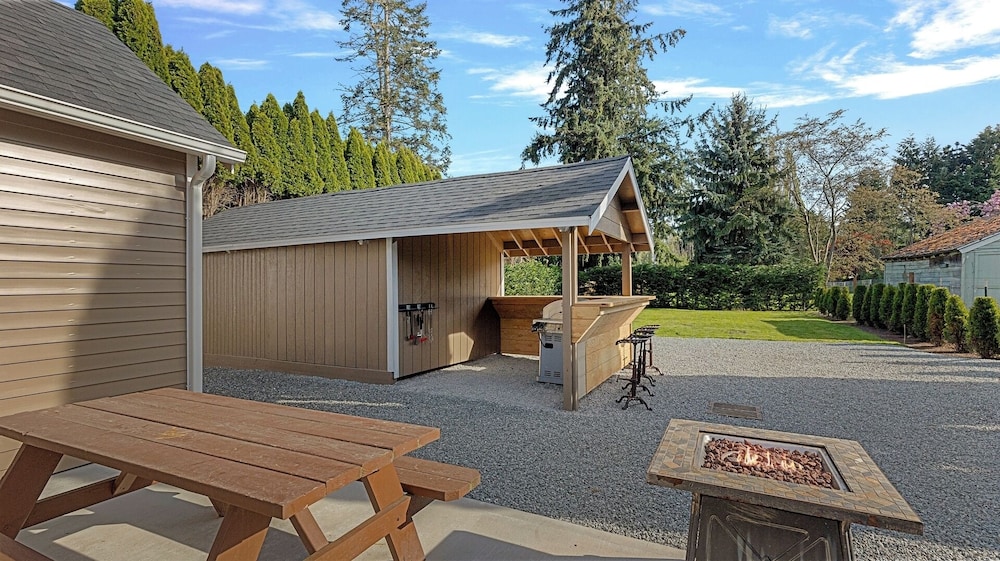 Peaceful 3BR W/ BBQ & Firepit Near Nature Skagit