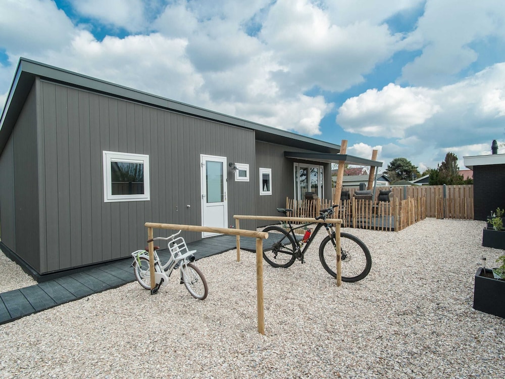 Chalet in Noordwijk Near North Sea Beach view 4