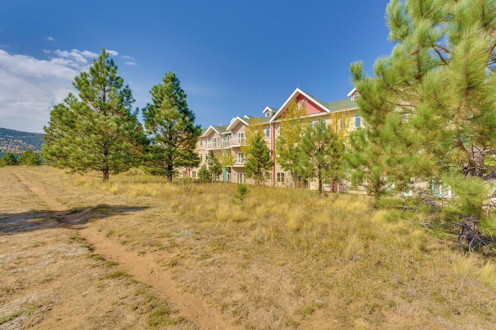 2 Mi to Angel Fire Resort: Mtn-view Townhome! view 5