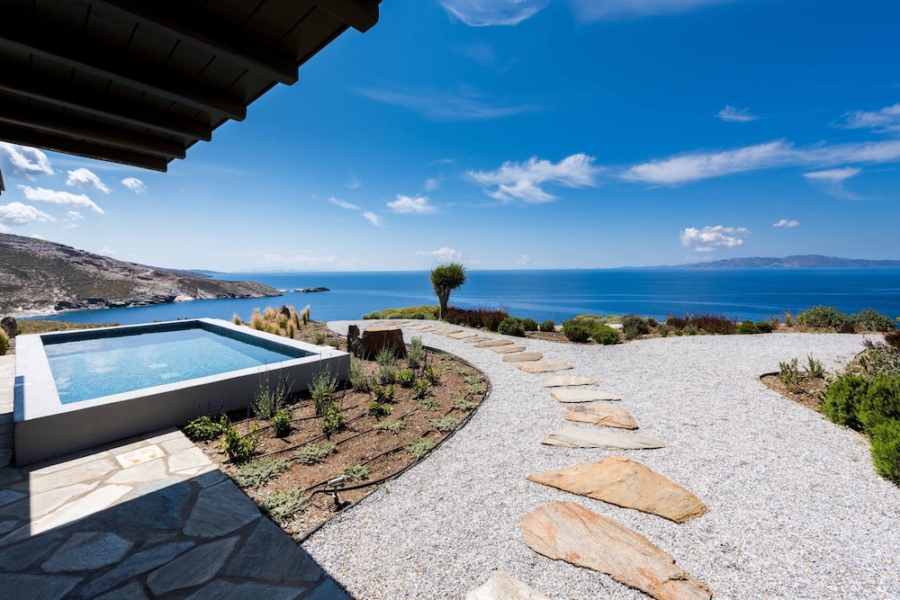 Vathi Bleu Private Villas