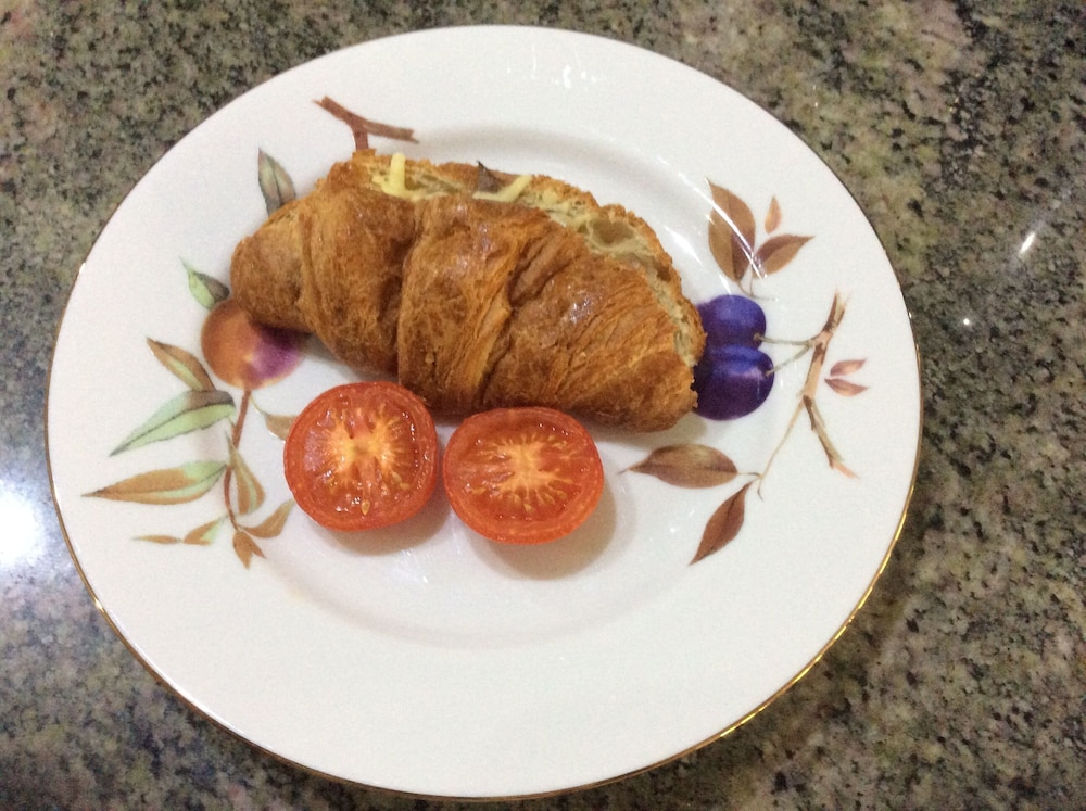 Copps Castle Bed & Breakfast