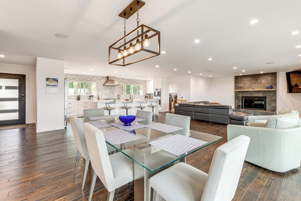 2 Mi to Lake Poway: Mtn-view Escape w/ Patio!