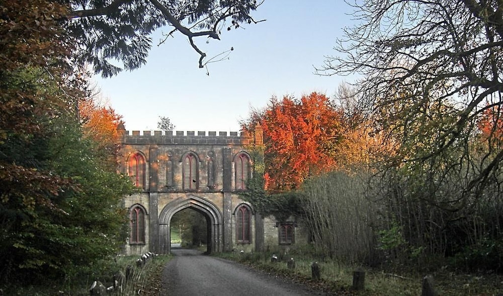 Rosdarrig House
