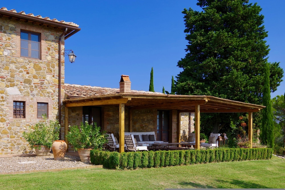 Camparone by Arceno Rentals Club